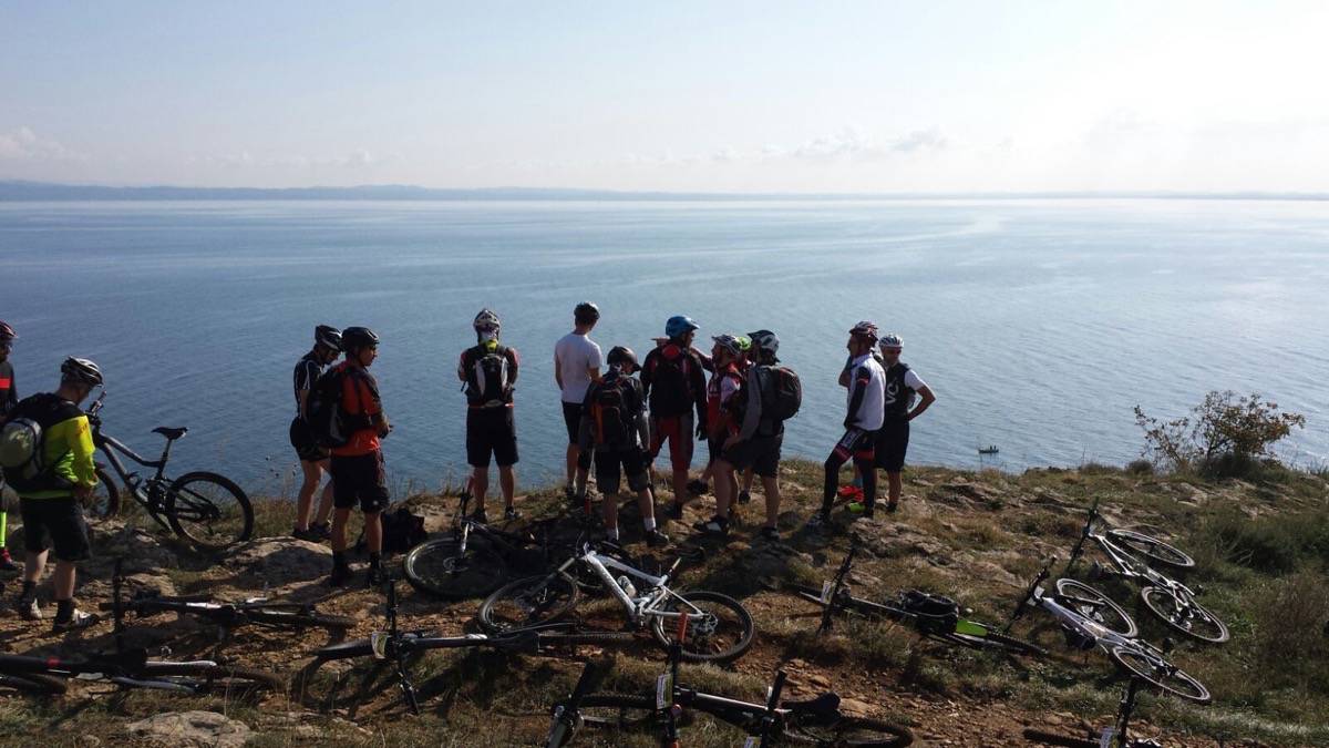 μαζικοσ τουρ.jpg